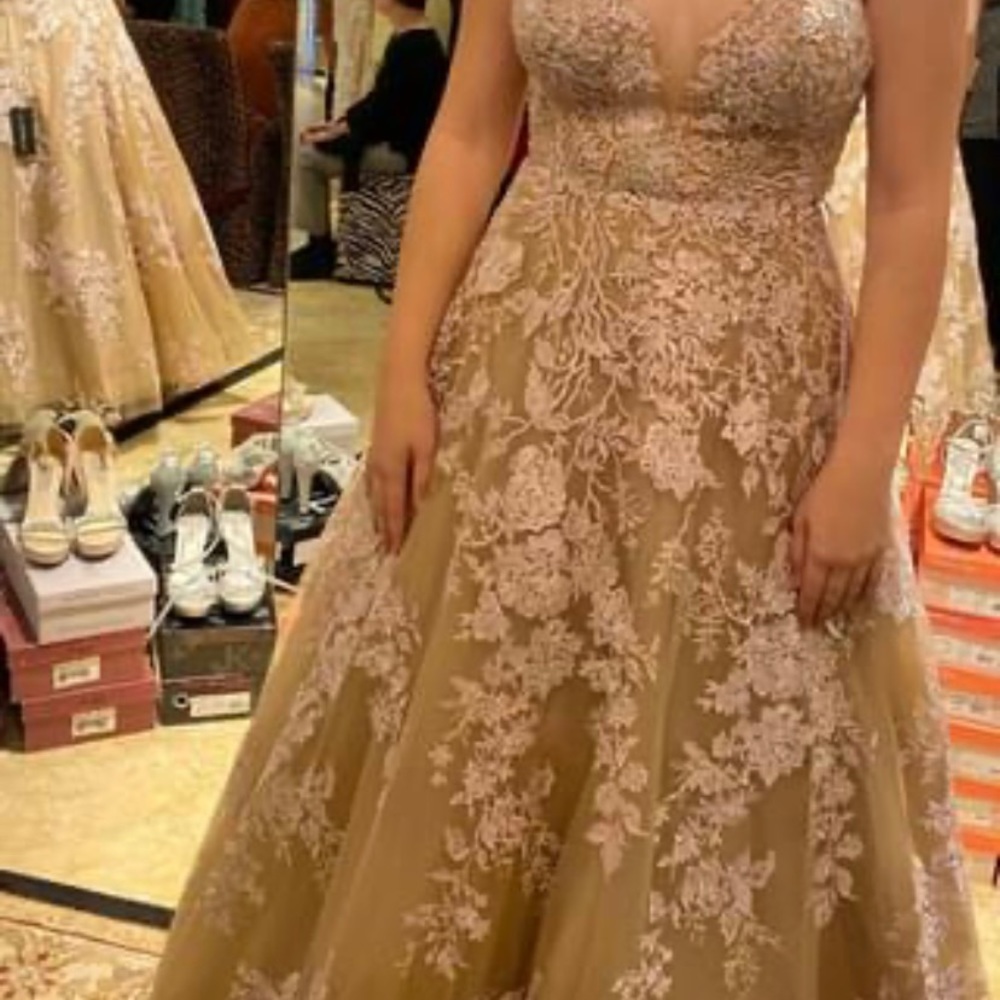 Brand new Prom Dress size 6